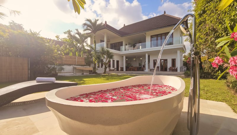 Andreyana Villa Ubud • 4BR Pool & Mount Agung View 1