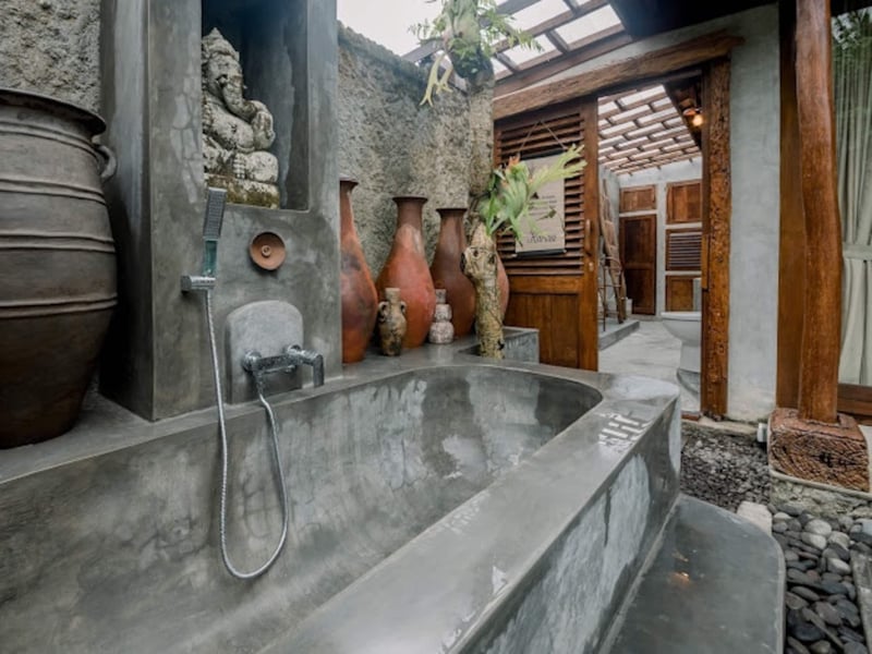 Pabuan Villa, private, bergaya etnik dan romantis 37