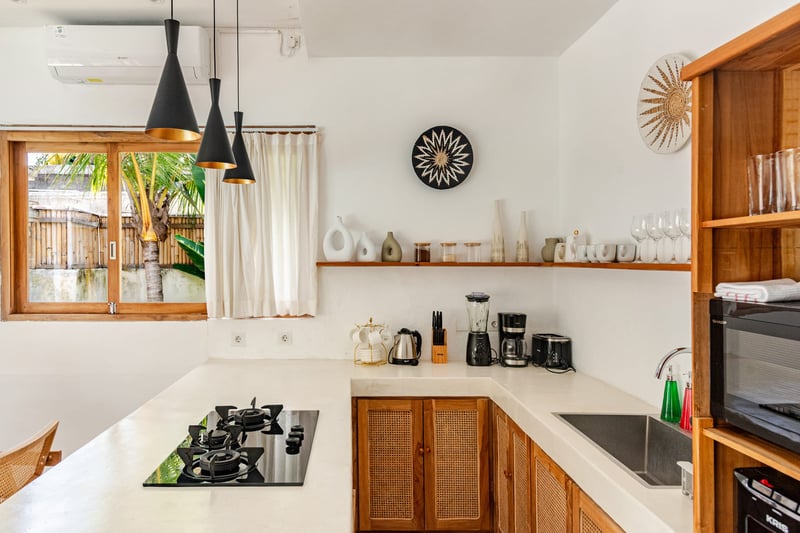 Chic 3BR Pool Villa • Canggu • Walk to Reload Gym 21