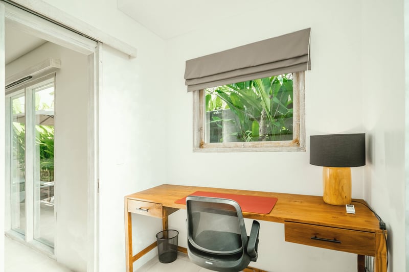 Stylish 1BR pool villa close to beach with office 24