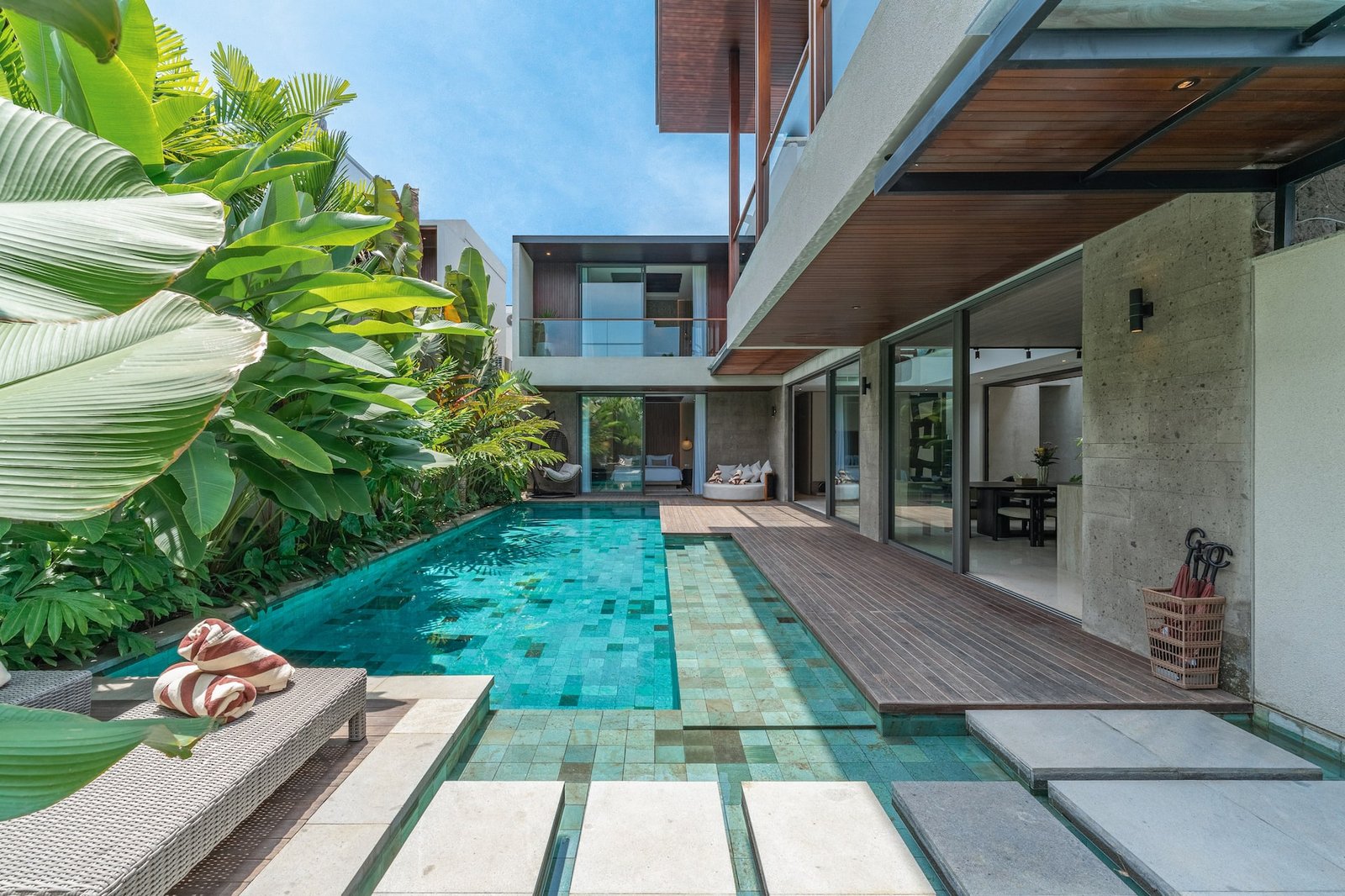 Akar - Elegant 4BR Villa in the Heart of Berawa — photo 2