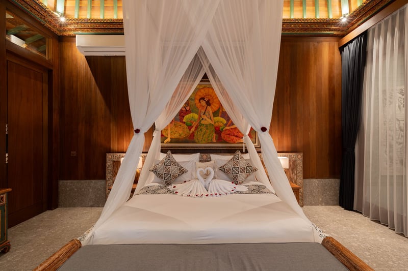 Luxury 1-BR Romantic Balinese Private Villa Ubud 26