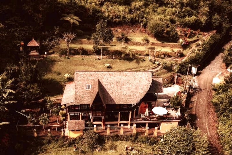 Bedugul Mountain Chalet beside 3,000 ha of forest — photo 2