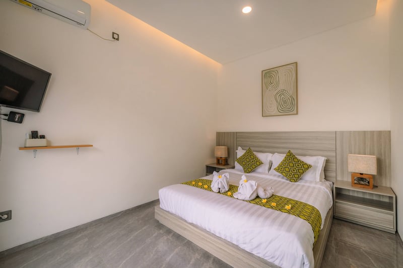 NEW! Villa Frost Berawa - 3BR Villa near Finns! 33