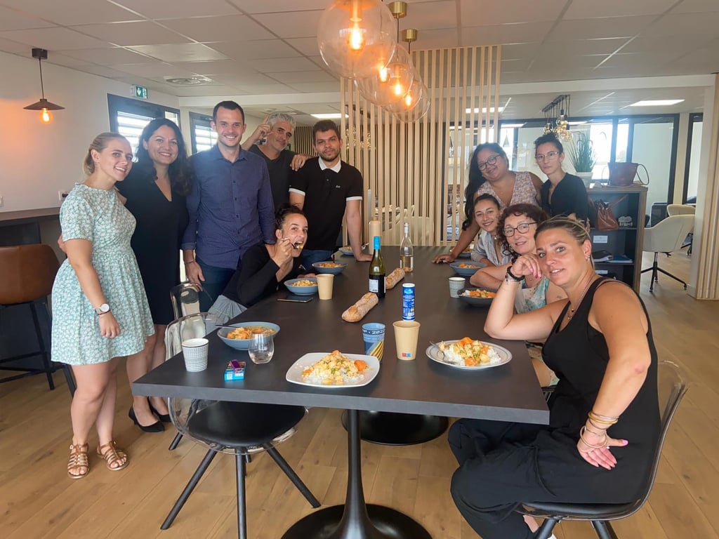 l'équipe de plus assurances perpignan 