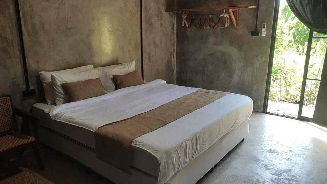 Stay at Pottery House