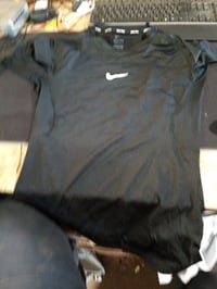 Pánske kompresné tričko s krátkym rukávom Nike Pro, čierno-biele, veľkosť S, priliehavý tréningový top 3