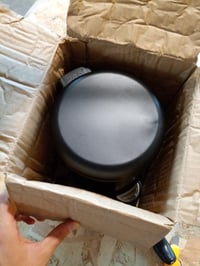 Odpadkový kôš s pedálom WENKO Leman 3 litre, matná čierna oceľ, s vyberateľným vnútorným vedrom — Na veku je malá preliačina (stav: pozri 2. obrázok) 3