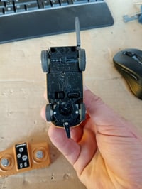 Mini stivuitor metalic RC Amewi, scară 1:64, 8 — defect, funcționează parțial: fără furcă și cârlig (stare: vezi poza a 2-a) 3