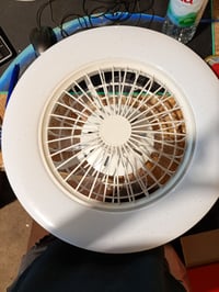 Stropný ventilátor so svietidlom BRILONER, RGB — chybný, čiastočne funkčný: diaľkové ovládanie nefunguje správne (stav: pozri 2. obrázok) 2