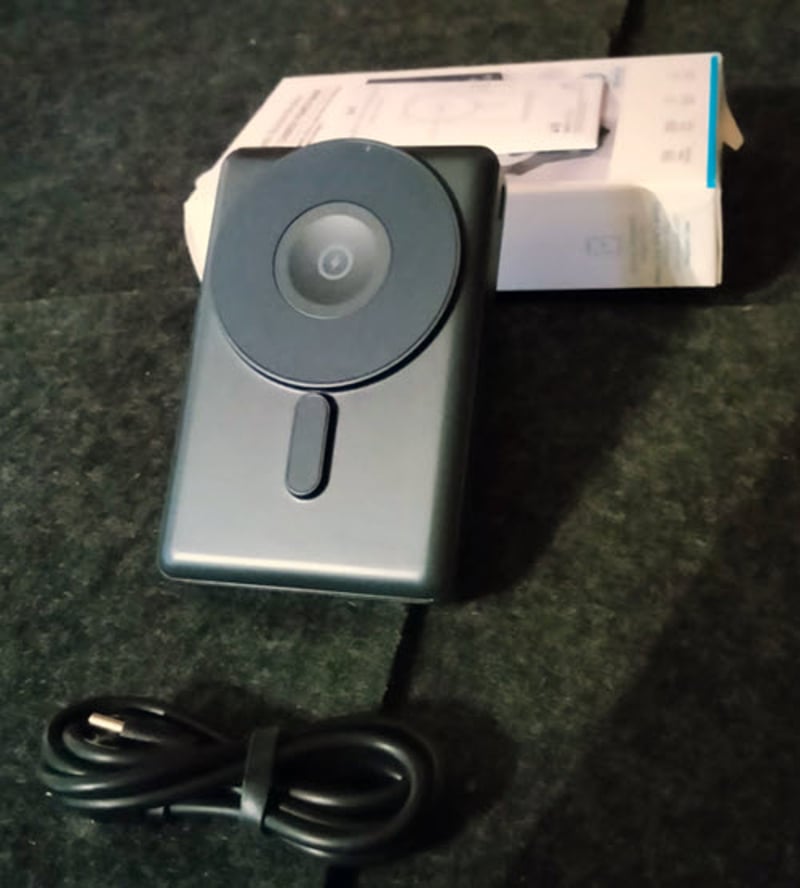 KPON Mágneses Power Bank – 10000mAh Gyors Töltés