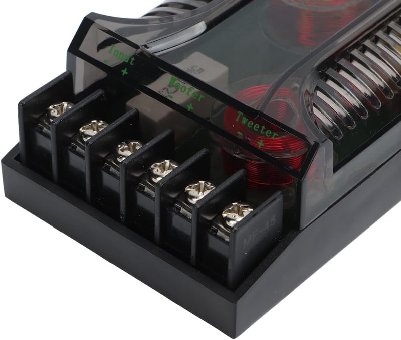 Univerzális 300W-os 2-utas autó hangszóró crossover szett (2db)