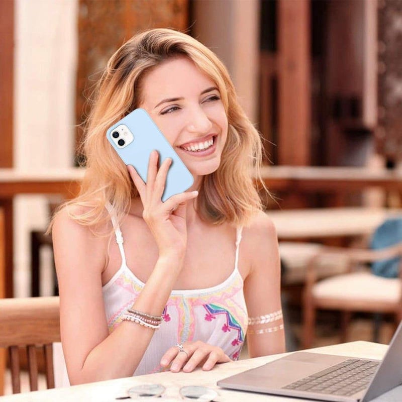 Apple iPhone 12 Világoskék Szilikon Védőtok Mikroszálas Béléssel