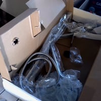 Sprchová súprava Duravit s termostatom, 3 režimy prúdu (Rain, Pulse, Mono), nastaviteľná hlavová sprcha, EasyClean, výškovo nastaviteľná, chróm/biela 2