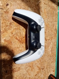 Sony DualSense bijeli bežični kontroler za PS5 - Neispravan — neispravan, djelomično radi: lijeva analogna palica "driftuje" (stanje: vidi drugu sliku) 2