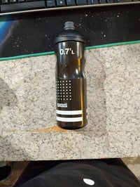 SIGG Pulsar Black kerékpáros kulacs 0,75 L - Összelapítható, szivárgásmentes, BPA-mentes — enyhén karcos külső (állapot: lásd a 2. képet) 3