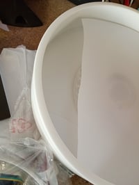 Ventilator de tavan Cecotec EnergySilence Aero 5200 White Line — defect, funcționează parțial: capacul lămpii este crăpat (stare: vezi a doua fotografie) 2