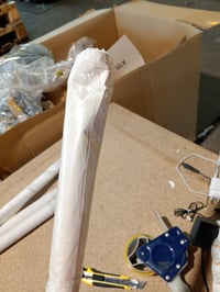 Samolepiaca nábytková fólia d-c-fix, jednofarebná hodvábne matná piesková, 67,5 cm x 2 m – mierne pokrčená na začiatku (stav: pozri 2. obrázok) 2