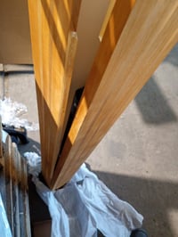 Podna svjetiljka Trio Leuchten Karuni 463300330, mat crni metal i prirodno drvo — neispravno, za dijelove: slomljeni vanjski dio (stanje: pogledajte 2. sliku) 2