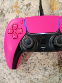 Controler wireless PlayStation DualSense V3 Nova Pink – fără cablu de încărcare – controler murdar, cu drift (stare: vezi a 2-a imagine) 4