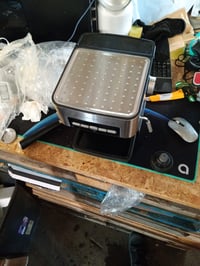 Espresso kávovar Cecotec Power Espresso 20 Matic — chybný, čiastočne funkčný: Horný ventil prepúšťa (po uvarení kávy) (stav: pozri 2. obrázok) 2