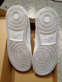 Dámske tenisky Nike Court Vision Low, biele, veľkosť 41 (EU), kožený zvršok, nízky strih, nosený stav 3