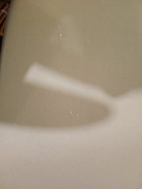 Scaun de birou ergonomic Farini cu roți, tetieră și cotiere rabatabile — o mică ruptură pe șezut (stare: vezi poza a 2-a) 2