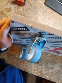 WAGNER 1318 Cărucior transport mobilă din MDF, 57,5x30 cm, capacitate 200 kg, roți soft — uzură la colțuri și crăpături (stare: vezi poza a 2-a) 3