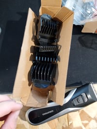 Grundig MC 8840 Haj- és Szakállvágó akkumulátoros és hálózati működéssel, LCD kijelzővel, használt állapot 4