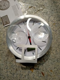 Bresser MyTime Fürdőszobai Falióra Hőmérővel és Páratartalom-mérővel, Fehér, 17 cm — 2 db tapadókorong hiányzik (állapot: lásd a 2. képet) 3