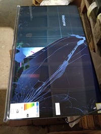 Smart TV CHiQ LF32FT 32 inchi (81 cm) Full HD Google TV HDR10 Dolby Audio — defect, pentru piese: ecran spart (stare: vezi a 2-a imagine) 2