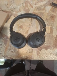 Căști Bluetooth JBL Tune 770 NC cu anulare adaptivă a zgomotului — defecte, pentru piese: casca stângă nu se aude (stare: vezi a doua fotografie) 2
