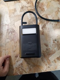 Xiaomi Portable Electric Air Compressor 2 Pro digitalni — neispravan, za dijelove: ne radi kada je odspojen s punjača (stanje: vidi 2. sliku) 3