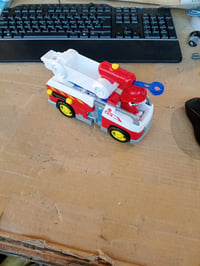 Mașină de pompieri PAW Patrol Marshall cu tun cu apă — defectă, funcționează parțial: mecanismul de lansare nu funcționează (stare: vezi a doua imagine) 3
