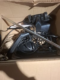 Amazon Basics 2-u-1 štapni usisavač s ECO motorom, zamjenjivim HEPA filtrom, spremnikom od 0,7 litara, 1,8 kg, crni, rabljeno 2