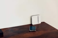 Bosch Smart Home Controller - Okosotthon rendszer központi vezérlőegysége, LCD kijelzővel, applikációval, fali rögzítéssel 5