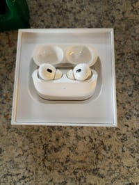 Apple AirPods Pro 2 vezeték nélküli fülhallgató aktív zajszűréssel, átlátszósági móddal, USB-C töltéssel és H2 chippel, fehér 2