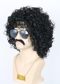 Topcosplay 3 db-os Férfi Paróka Szett - 70-es Évek Diszkó Afro Göndör Haj, Nyaklánccal és Bajusszal - Fekete, Hőálló Műhaj Jelmezekhez 3
