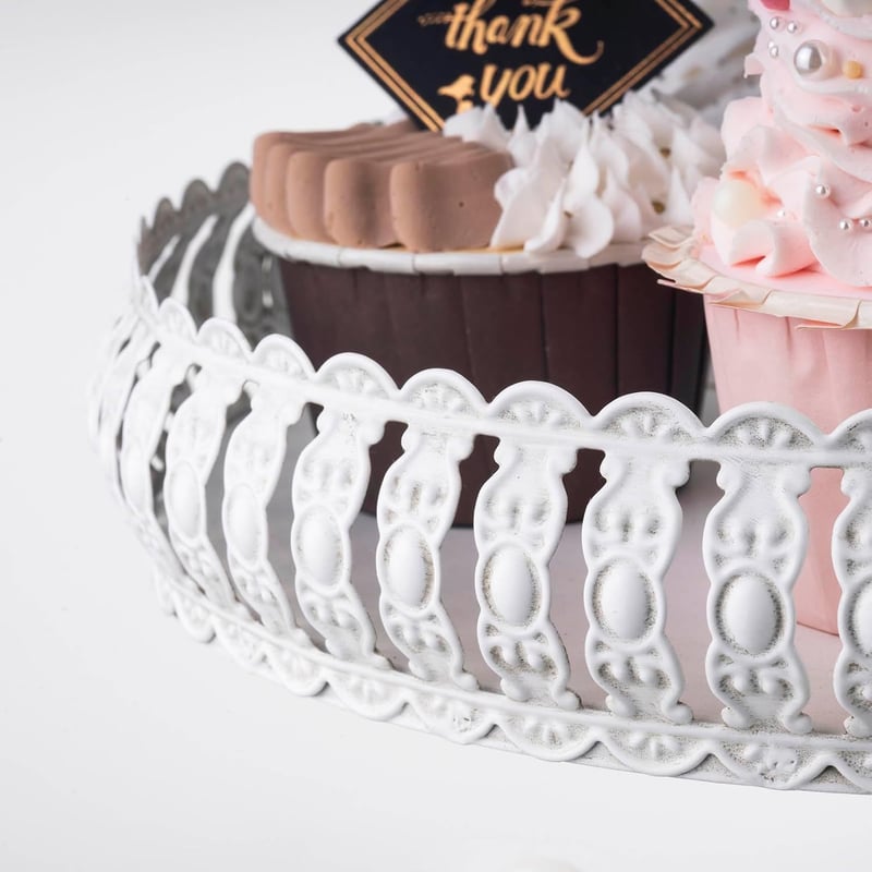 ZYOOO 3 Szintes Fehér Vintage Fém Tortatartó Állvány - Esküvői Rendezvény Desszert Kínáló - Elegáns Cupcake Tartó