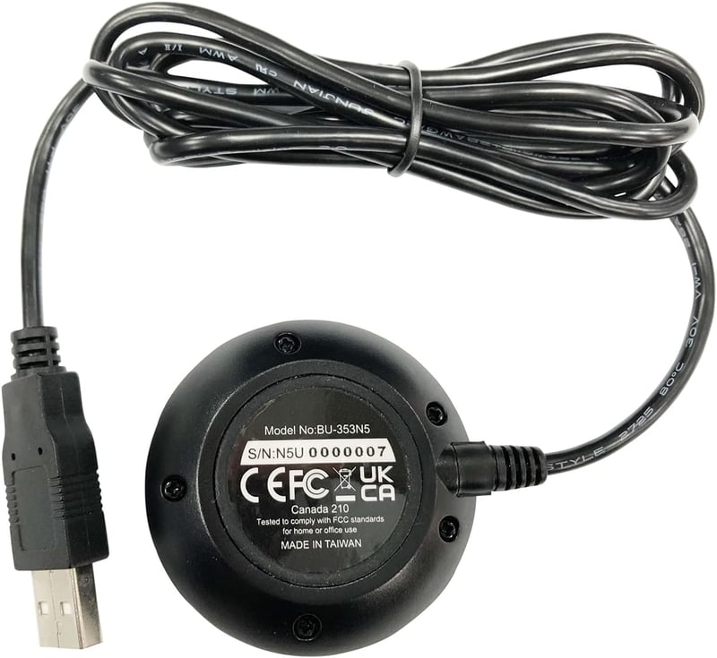 GlobalSat BU-353N5 USB GPS vevő, fekete