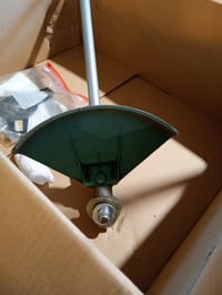 Motocoasă și trimmer electric Bosch AFS 23-37, 23 — defect, pentru piese: nu pornește, lipsește capul cu fir (stare: vezi poza 2) 3