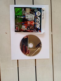 EA Sports FC 26 Standard Edition hra pre PS5 na disku – futbalový simulátor, rozbalený outletový kus, technológia HyperMotion V, UEFA 3