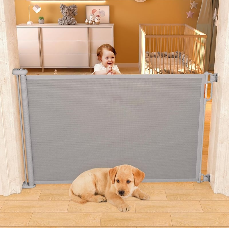 Momcozy Kihúzható Biztonsági Babaajtó 140cm - Lépcsőhöz, Ajtóhoz, Kül- és Beltérre