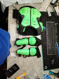 Echipament de protecție moto pentru copii cu protecții pentru genunchi, brațe și umeri, pentru schi și motociclism — fără cotiere (stare: vezi a 2-a imagine) 2