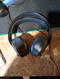Bezdrôtové herné slúchadlá PlayStation PULSE 3D vo farbe Midnight Black pre PS5 — Bezdrôtový adaptér (stav: pozri 2. obrázok) 2