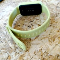Xiaomi Smart Band 9 Active pametni sat zeleni, 37 mm TFT zaslon, 50 sportskih načina rada — Dio za spajanje remena nedostaje (stanje: vidi 2. sliku) 2