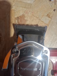 Aparat de tuns profesional pentru câini oneisall, fără fir, argintiu - cu piepteni metalici detașabili, motor silențios, autonomie de 3 ore, pentru toate tipurile de blană 4