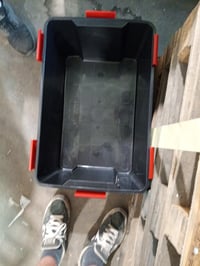Súprava vzduchotesných úložných boxov s vekom IRIS Ohyama AT-L, 50 litrov, čierna, 2 ks — Obe veká sú prasknuté (stav: pozri 2. obrázok) 4