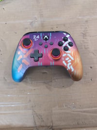 Káblový ovládač PowerA Advantage pre Xbox Series X|S — chybný, čiastočne funkčný: Pravá analógová páčka driftuje (stav: pozri 2. obrázok) 2