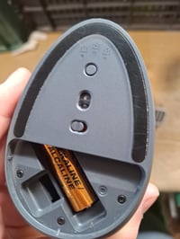 Vertikálna ergonomická myš Logitech Lift Left, pre ľavákov, bezdrôtová, Bluetooth a Logi Bolt, sivá (stav: pozri 2. obrázok) 2